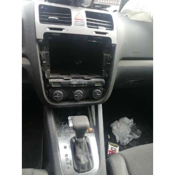 volkswagen golf v berlina (1k1) del año 2007