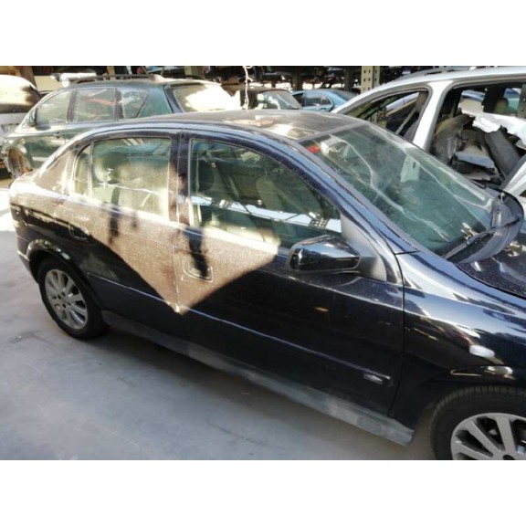 opel astra g berlina del año 2004