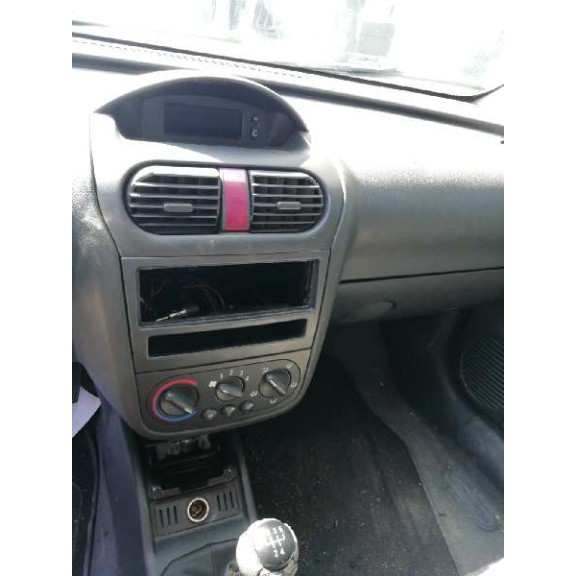 opel corsa c del año 2005