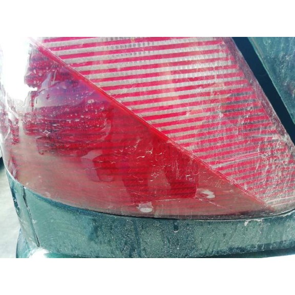 lancia lybra berlina del año 2000