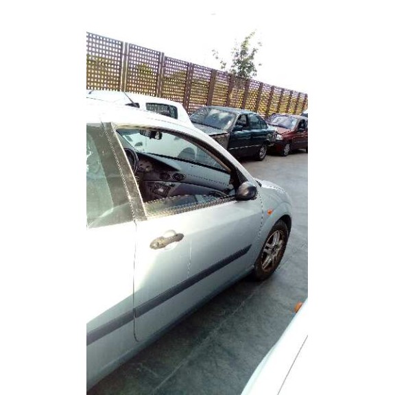 ford focus berlina (cak) del año 1999