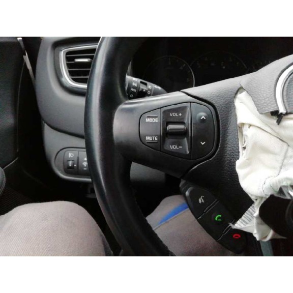 kia carens ( ) del año 2014