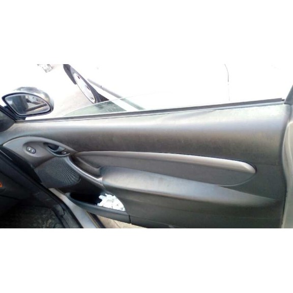 ford focus berlina (cak) del año 1999