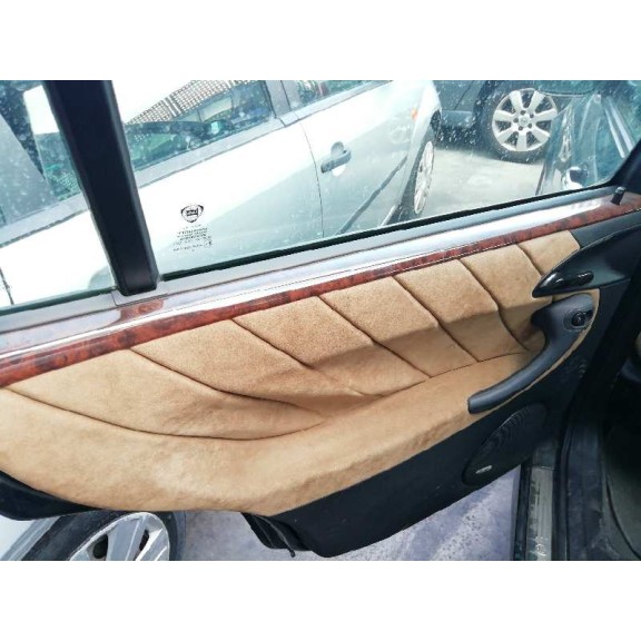 lancia lybra berlina del año 2000