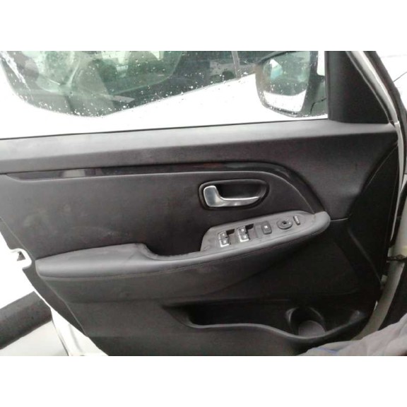 kia carens ( ) del año 2014