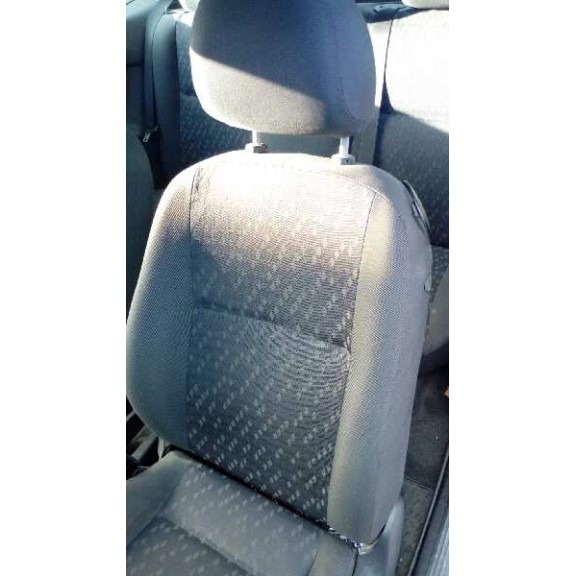 ford focus berlina (cak) del año 1999