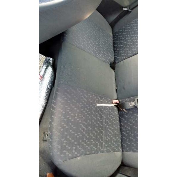 ford focus berlina (cak) del año 1999