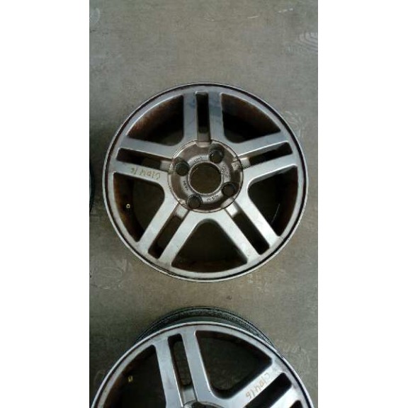 ford focus berlina (cak) del año 1999