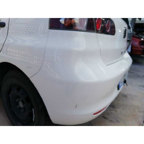 seat ibiza (6l1) del año 2008