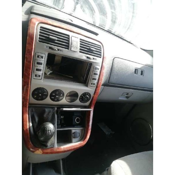 kia carnival ii del año 2004