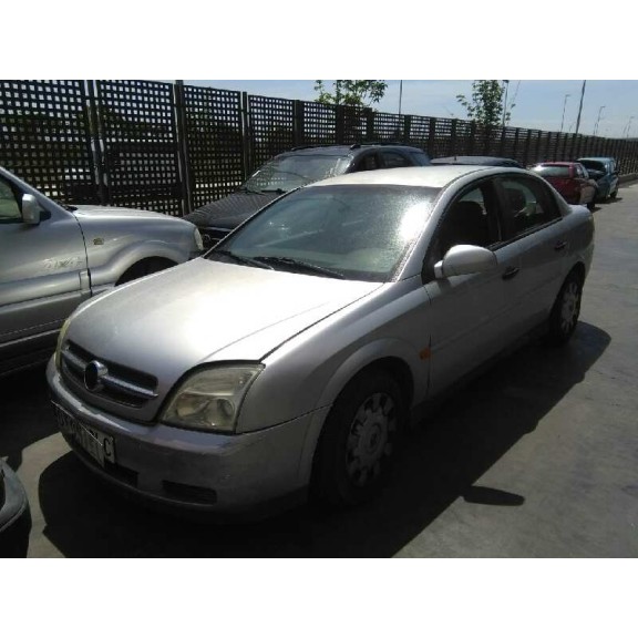 opel vectra c berlina del año 2003