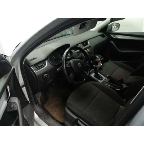 skoda octavia combi (5e5) del año 2015