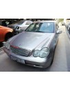 mercedes-benz clase c (w203) berlina del año 2001