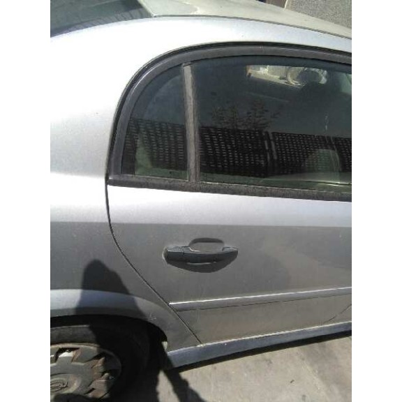 opel vectra c berlina del año 2003