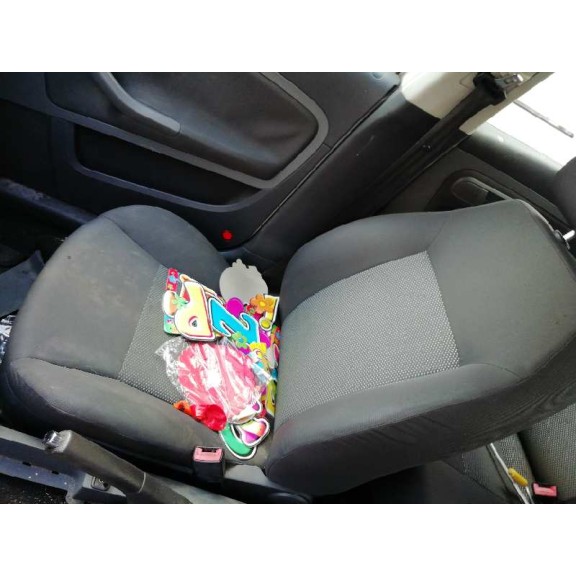 seat ibiza (6l1) del año 2008