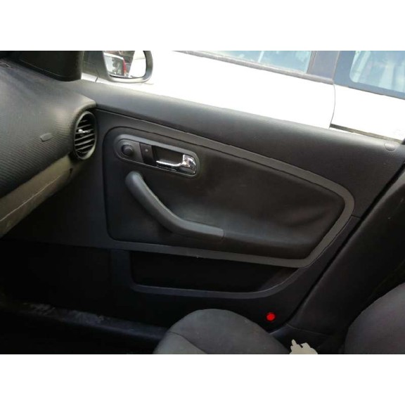 seat ibiza (6l1) del año 2008