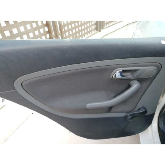 seat ibiza (6l1) del año 2008