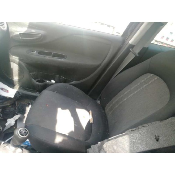 fiat punto (199) del año 2015