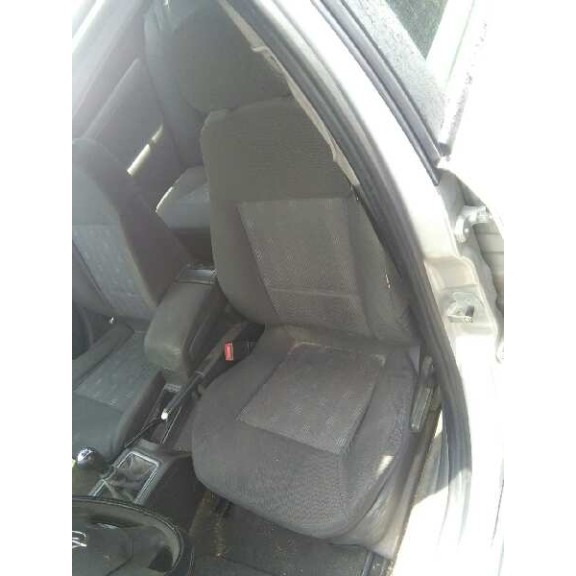 opel vectra c berlina del año 2003