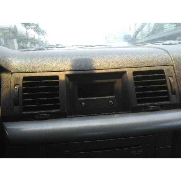 opel vectra c berlina del año 2003