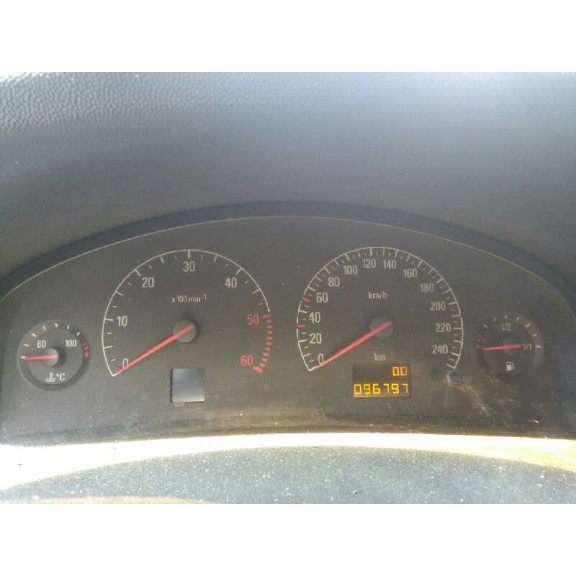 opel vectra c berlina del año 2003