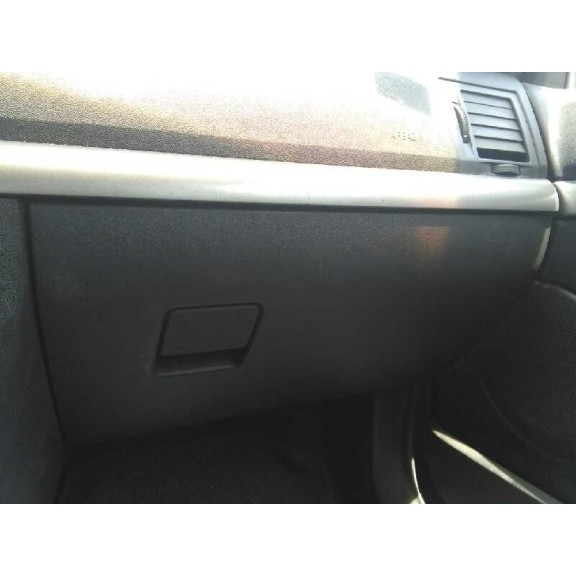 opel vectra c berlina del año 2003