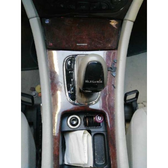 mercedes-benz clase c (w203) berlina del año 2001