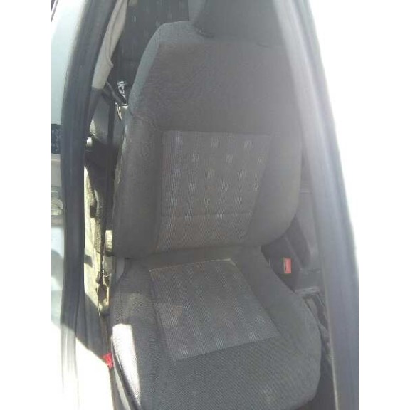 opel vectra c berlina del año 2003