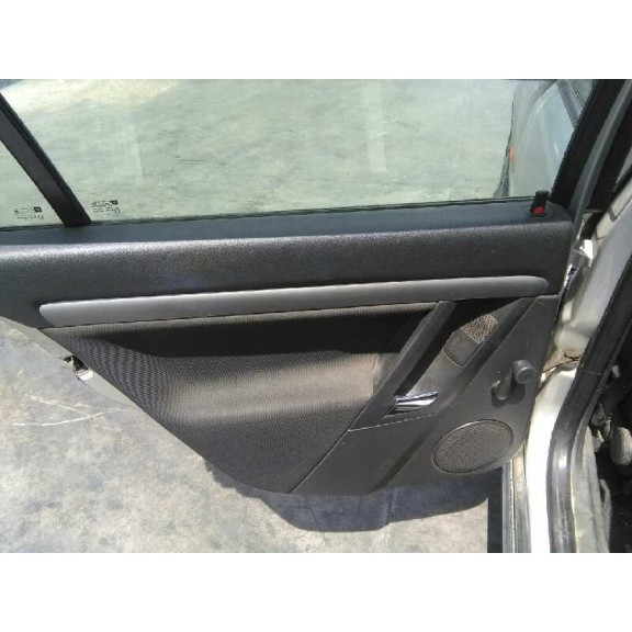 opel vectra c berlina del año 2003