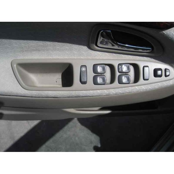 volvo v40 familiar del año 2001