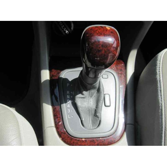 volvo v40 familiar del año 2001