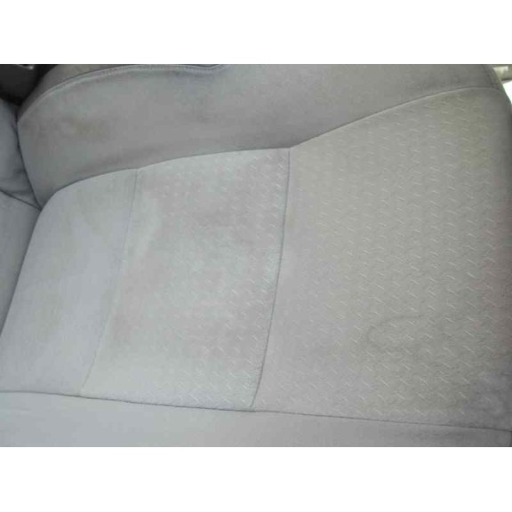 volvo v40 familiar del año 2001