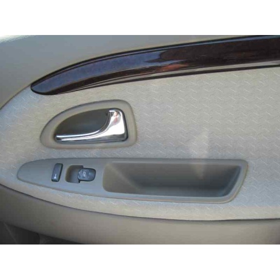 volvo v40 familiar del año 2001