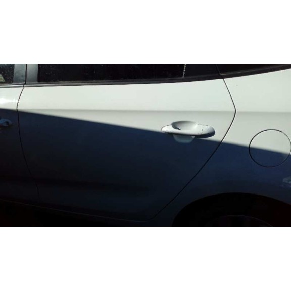 kia carens ( ) del año 2017