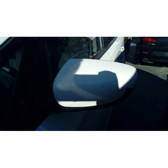 kia carens ( ) del año 2017