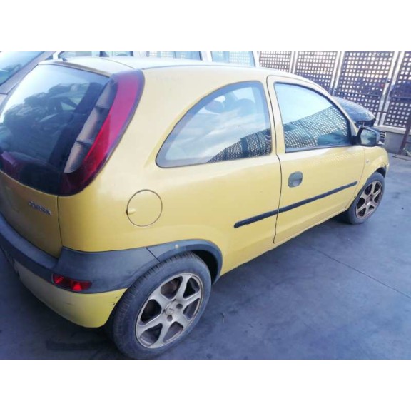 opel corsa c del año 2001