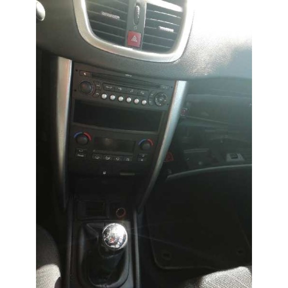 peugeot 207 del año 2008