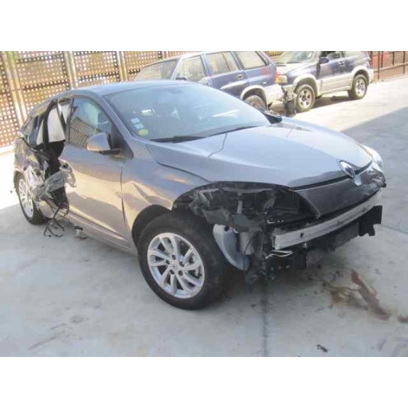 renault megane iii berlina 5 p del año 2013