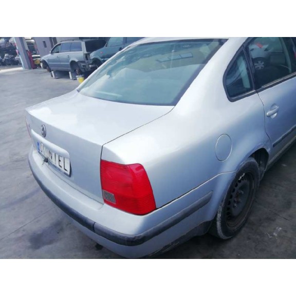 volkswagen passat berlina (3b2) del año 1999