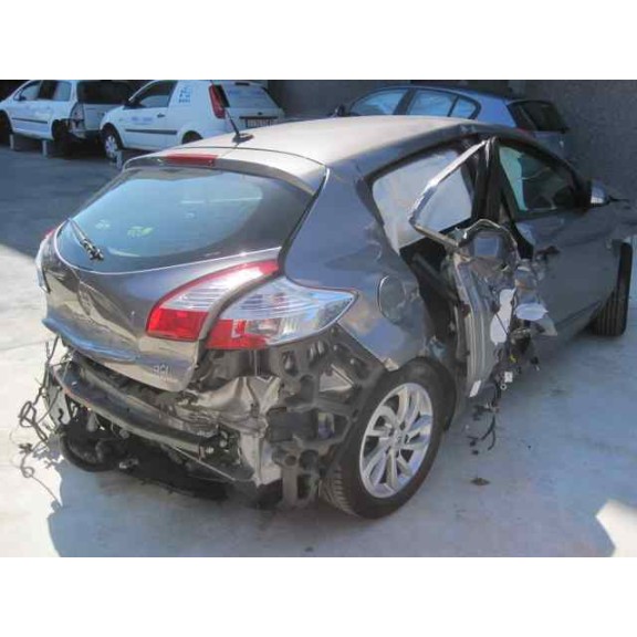 renault megane iii berlina 5 p del año 2013