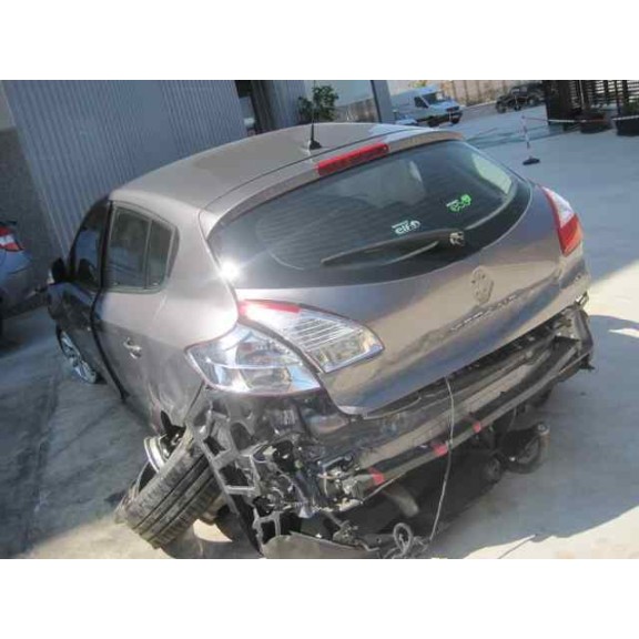 renault megane iii berlina 5 p del año 2013