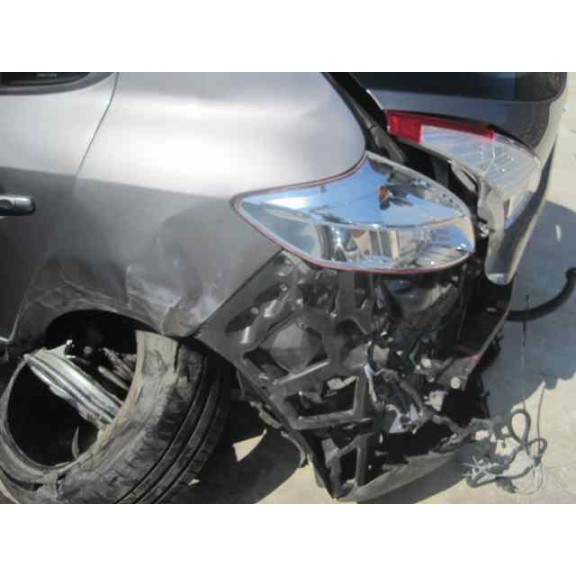 renault megane iii berlina 5 p del año 2013