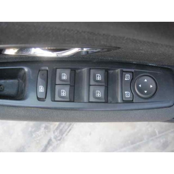 renault megane iii berlina 5 p del año 2013