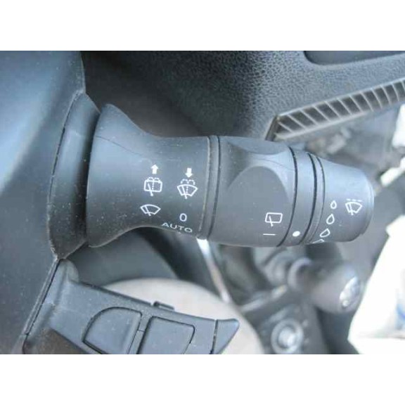 renault megane iii berlina 5 p del año 2013