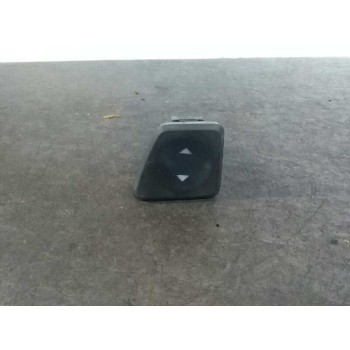 MANDO ELEVALUNAS DELANTERO DERECHO 