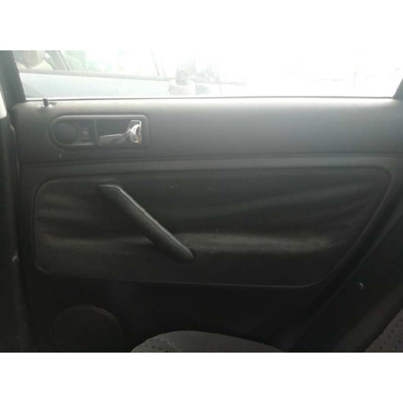 volkswagen passat berlina (3b2) del año 1999