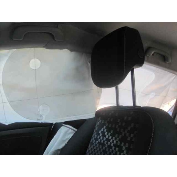 renault megane iii berlina 5 p del año 2013