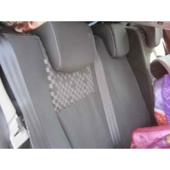 renault megane iii berlina 5 p del año 2013