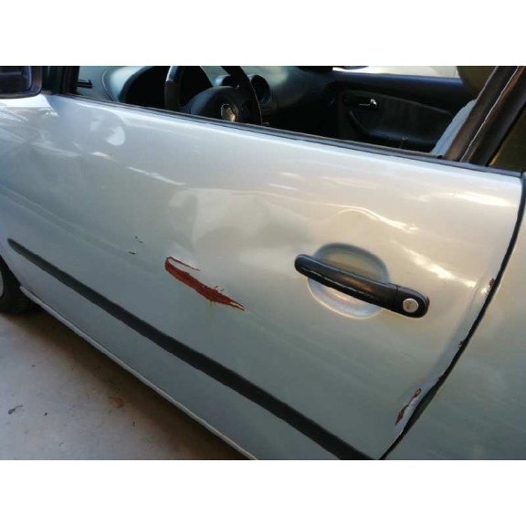 seat ibiza (6l1) del año 2003