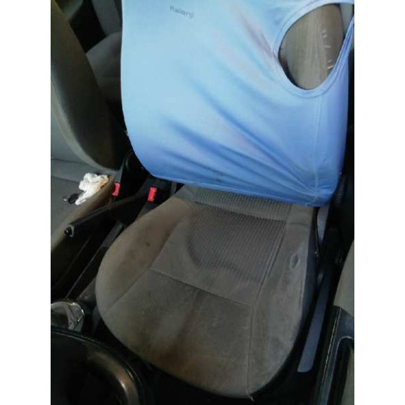 seat ibiza (6l1) del año 2003